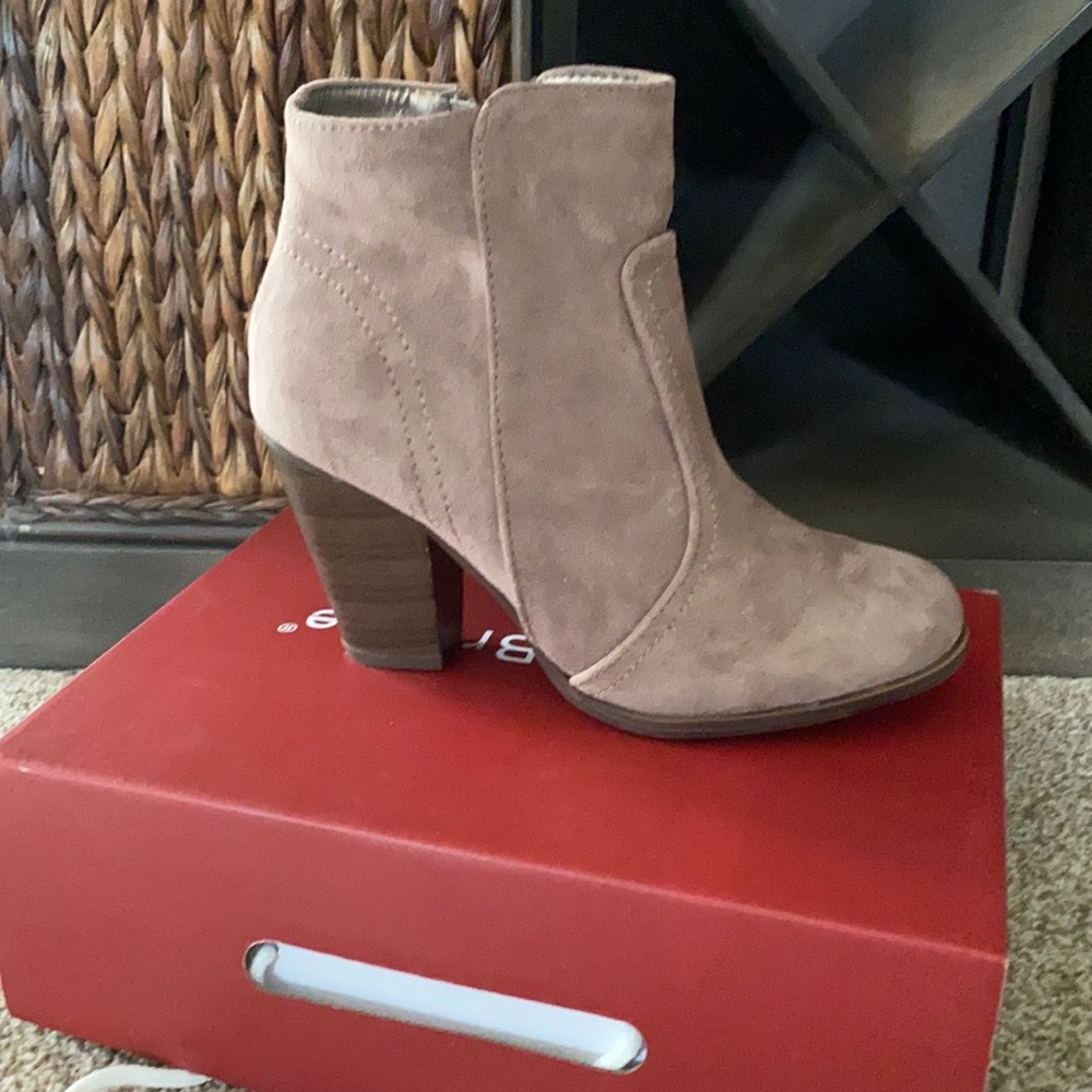 Taupe suede bootie NEW